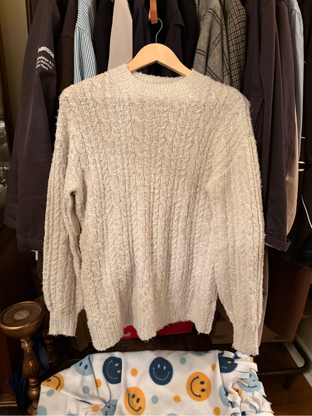 Reitmans Cream Textured Crewneck Sweater